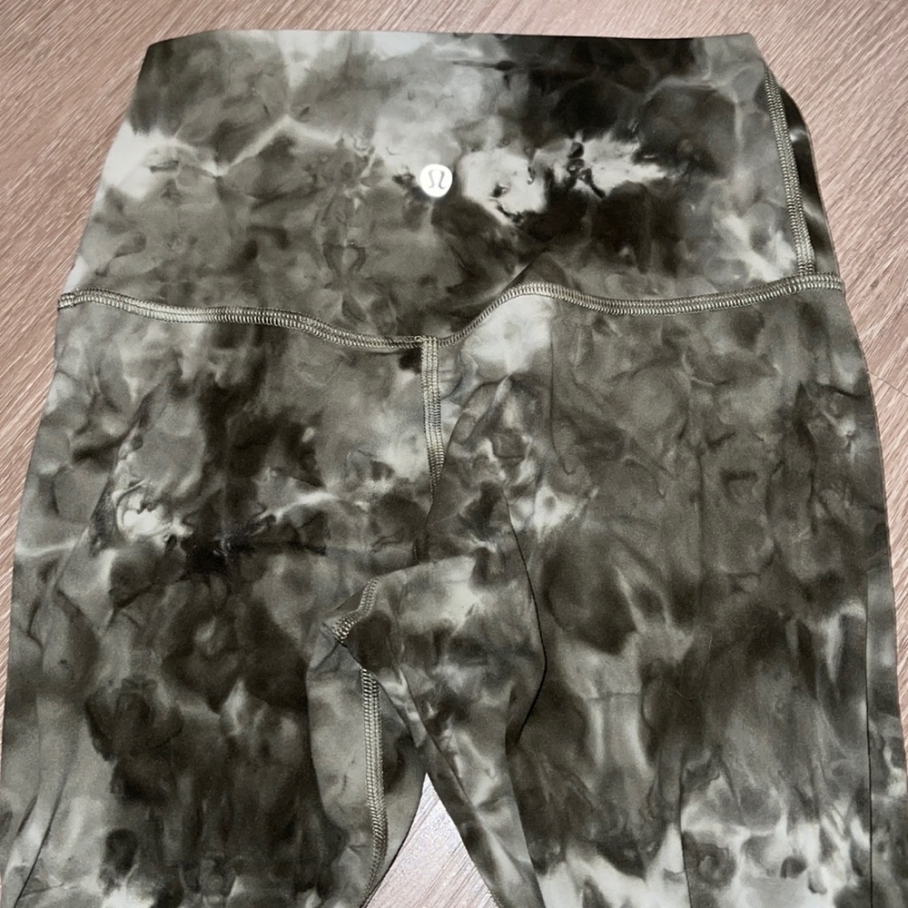 Lululemon cropped align